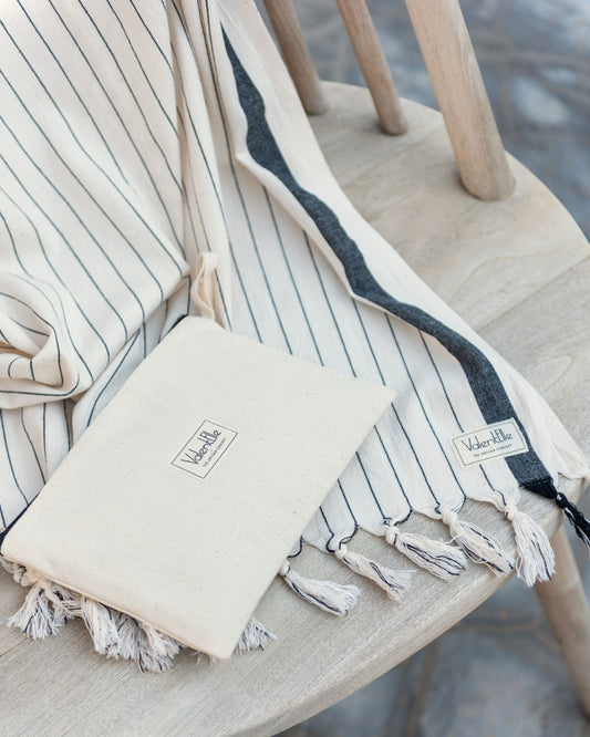 QUALIY BEACH TOWEL AND CLUTCH
