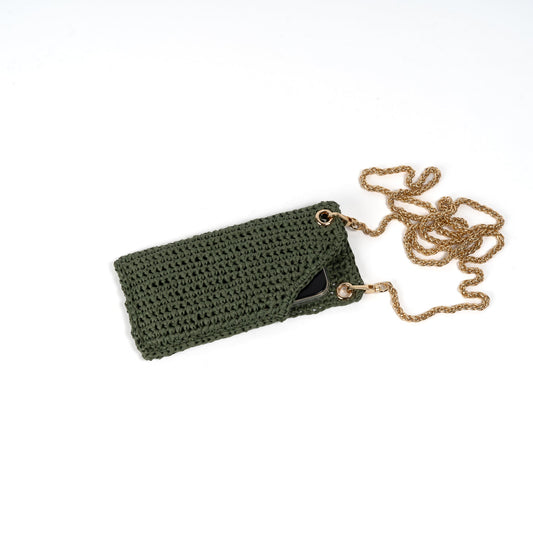 chic raffia mobile bag