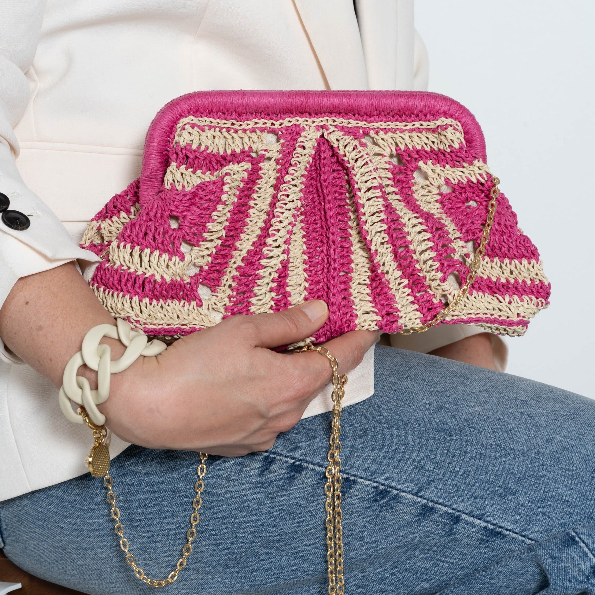 RAFFIA CLUTCH BAG