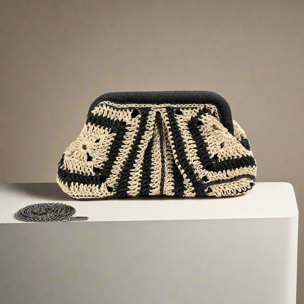 CROCHET CLUTCH BAG