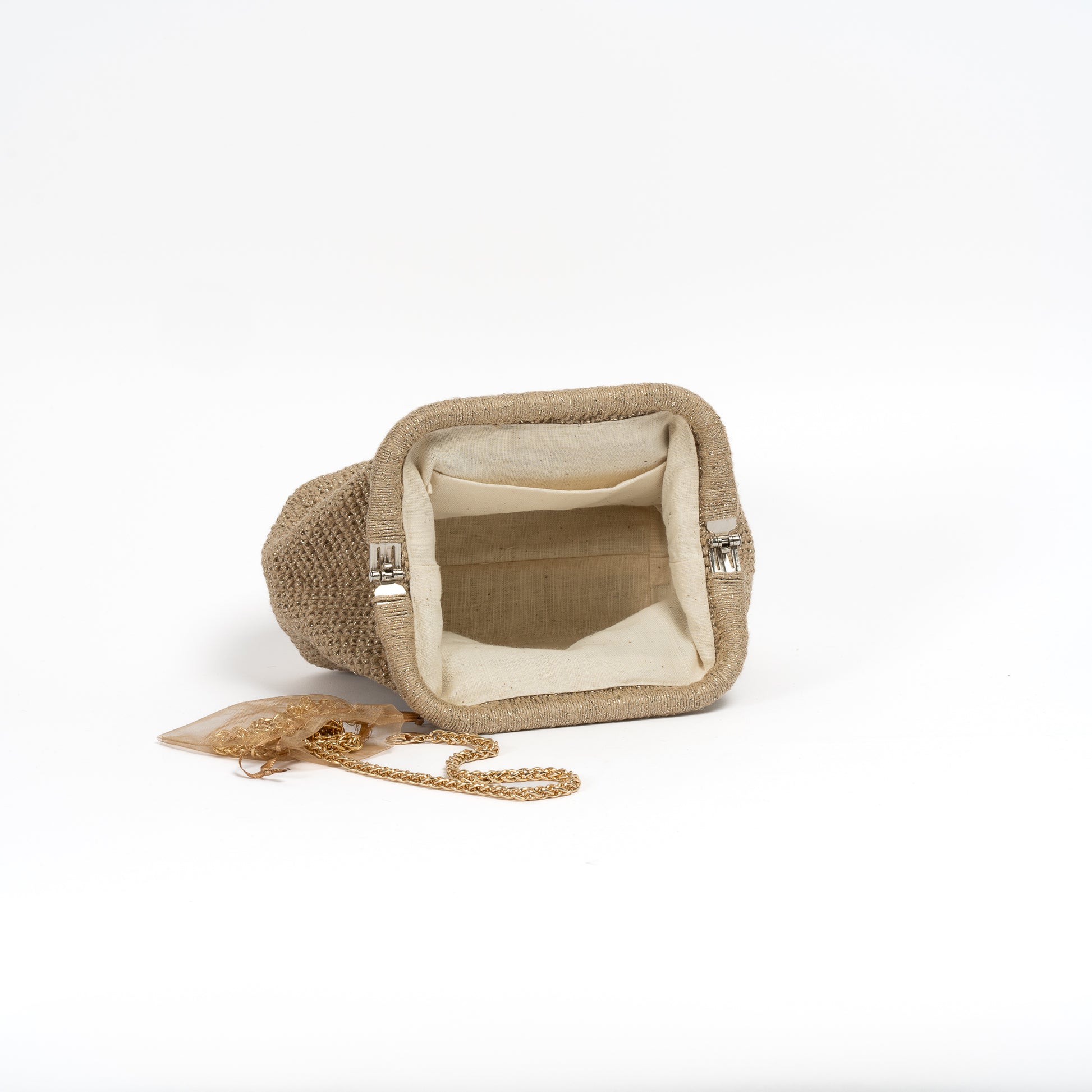jut clutch beach bag